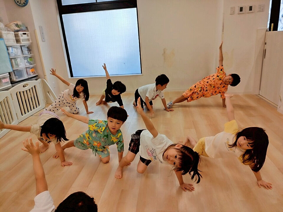 【神戸三ノ宮の24時間保育所ネバーランド】★7/30(水)昼